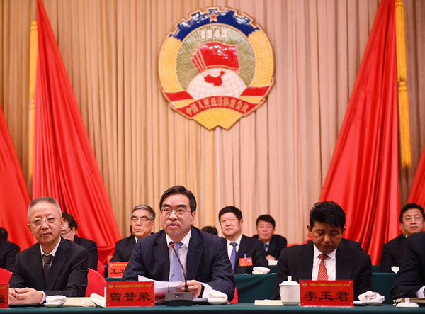 002北京市通州区区委领导曾赞荣在开幕会上讲话