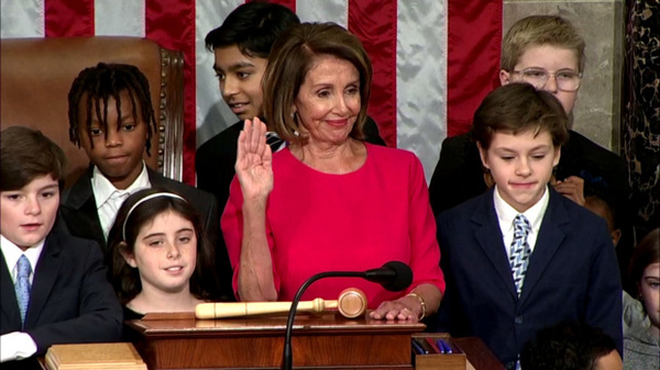 美国新任众院议长佩洛西:阻止移民将让美国丧失领导地位