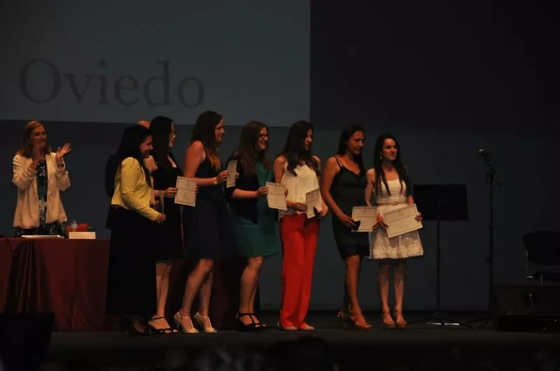 海归女硕士卖房留学花200万实习工资1千多:想考博