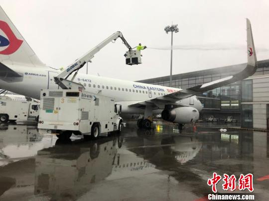 受降雪影响长三角部分铁路列车停运部分航班取消