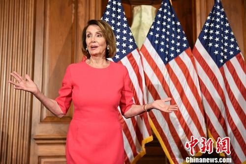 资料图:美国国会众议院议长南?!づ迓逦鳌?lt;a target='_blank' href='http://www.chinanews.com/'>中新社</a>记者 陈孟统 摄 点击进入下一页