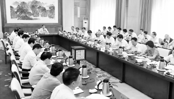 2018年7月23日，中共中央政治局常委、全国政协主席汪洋主持召开调研协商座谈会，与民主党派中央、全国工商联负责人和无党派人士代表，就相关党派团体开展的推动实施乡村振兴战略重点考察调研进行协商。