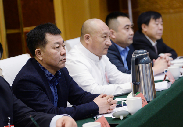 5、政协委员听会