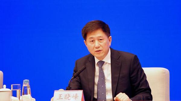 文化和旅游部党组成员王晓峰(央视网记者刘亮 摄) 文化和旅游部党组成员王晓峰(央视网记者刘亮 摄)