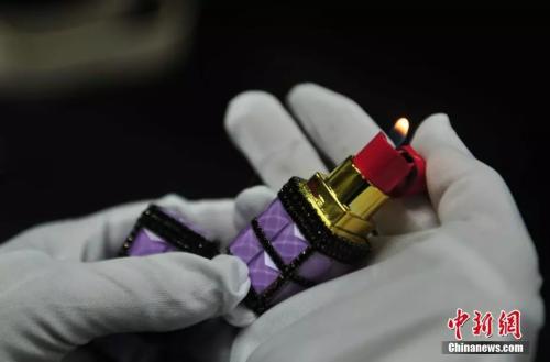 点击进入下一页