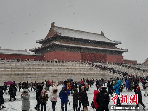故宫雪景。上官云 摄 点击进入下一页