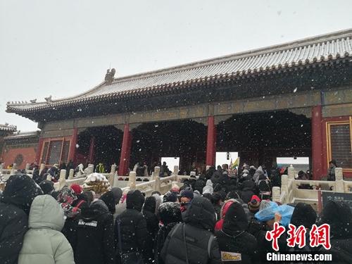 上官云 摄 点击进入下一页