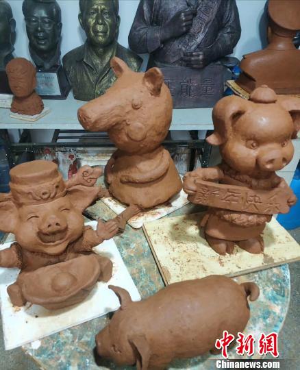 江城“泥人胡”20余载潜心传承泥塑艺术