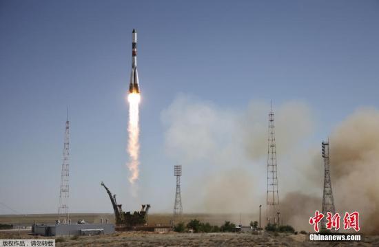 资料图:俄罗斯“进步M-28M”号货运飞船。 点击进入下一页