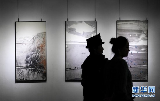 (新春走基层·图片故事)(5)探访转型期的“中国油画第一村”