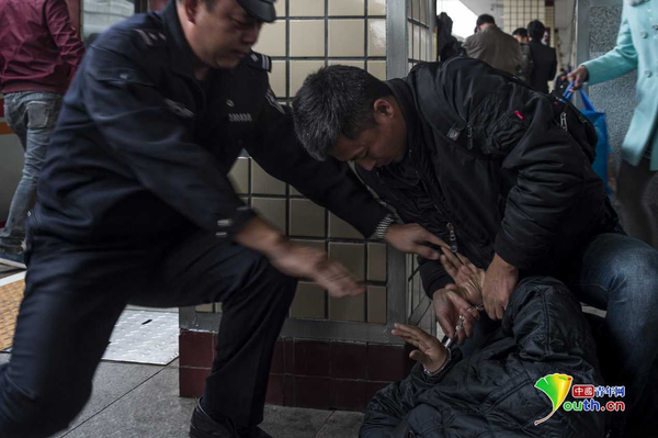 Cn4APlxqAwuAeoerAAEbi9bWk4Y075 Cn4APlxqAwuAeoerAAEbi9bWk4Y075