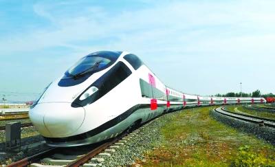 近日，首列可变编组动车组在中车唐山公司完成全部60余项厂内试验。吴宏道摄