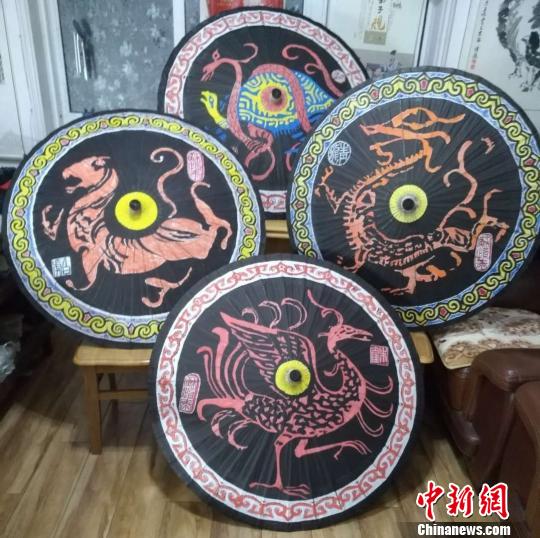 “苏恒泰”油纸伞。受访者供图