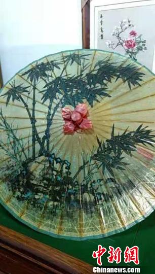 “苏恒泰”油纸伞。受访者供图