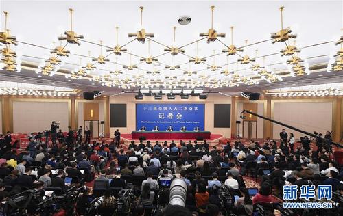 记者会现场 新华社记者 王鹏 摄