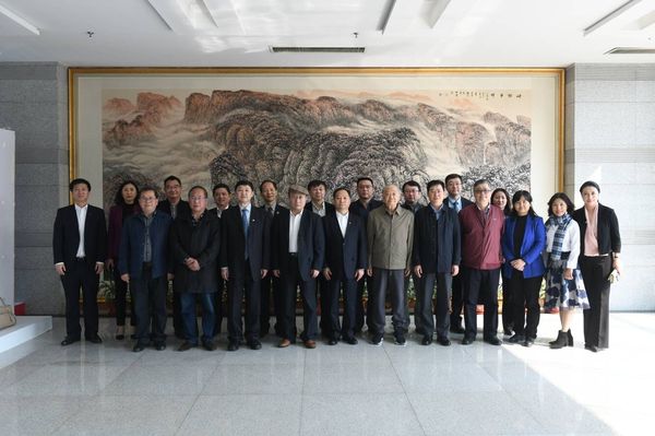 参会代表集体合影 参会代表集体合影