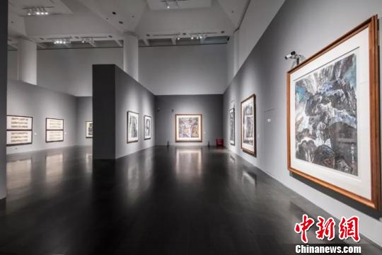 “我本自由——刘绍荟从艺六十周年艺术展”20日在北京开幕。　主办方供图 摄