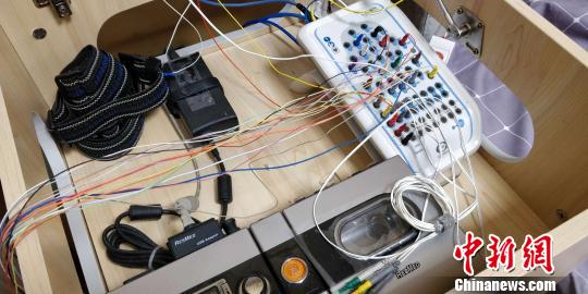 贵州省第二人民医院睡眠医学中心多导睡眠监测系统 曾实 摄 贵州省第二人民医院睡眠医学中心多导睡眠监测系统 曾实 摄