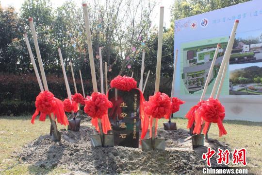 活动现场?！∨硐?摄