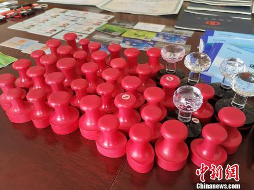 图为涉案公章?！【焦┩?摄