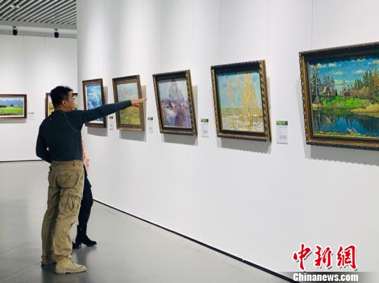 “朝‘画’夕‘诗’”主题展开展150余幅油画搭建中俄交流平台