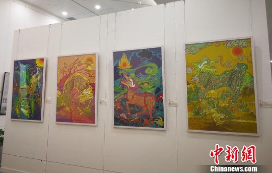 巡展作品?！⊙罱苡?摄