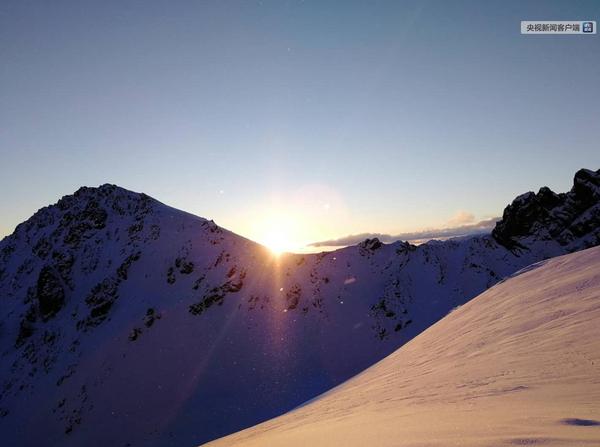 新疆昌吉山区发生雪崩 10名被困人员已全部获救