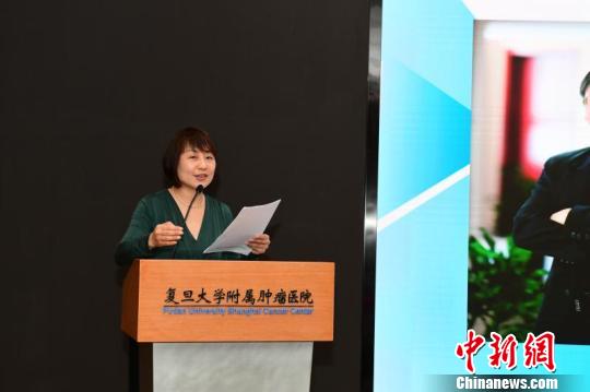 《居民常见恶性肿瘤筛查和预防推荐》将每年更新，并固定在每年全国肿瘤防治宣传周向社会发布。　芊烨 摄