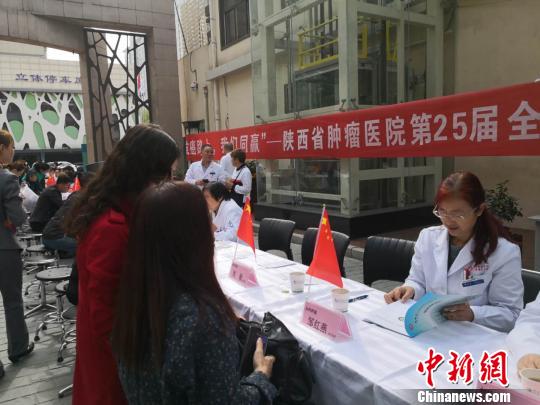 图为义诊活动现场。　阿琳娜 摄