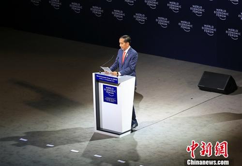 9月12日，以“东盟4.0:企业家精神与第四次工业革命”为主题的世界经济论坛东盟会议开幕仪式在越南首都河内举行。图为印尼总统佐科致辞。<a target='_blank' href='http://www.chinanews.com/'>中新社</a>记者 张晨翼 摄