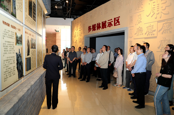 bf816b87-8d6b-4428-b6b3-2126323a095a.jpg bf816b87-8d6b-4428-b6b3-2126323a095a.jpg