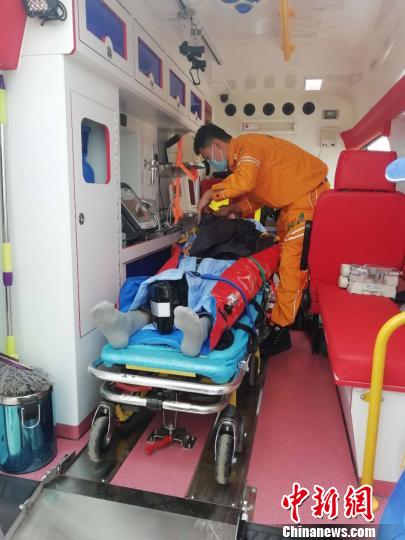 京晋联手接力救援荷兰心梗男子脱离生命危险