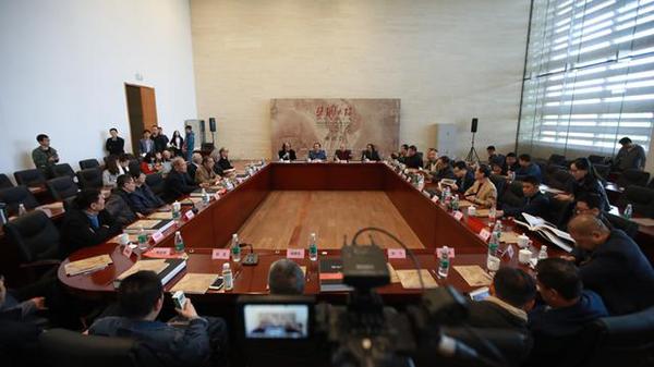 从丝绸之路的历史中汲取智慧:杨晓阳美术作品暨创作文献展启幕天津