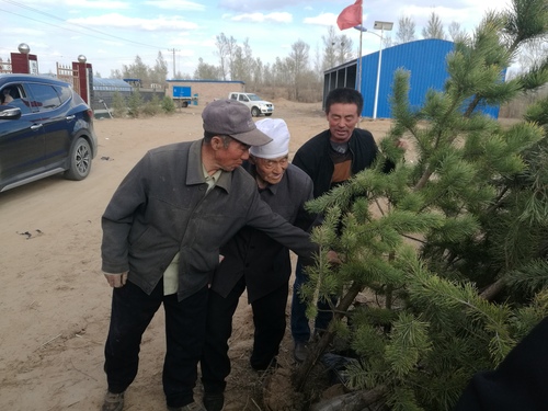 郭成旺父、子孙三代治沙人2 郭成旺父、子孙三代治沙人2