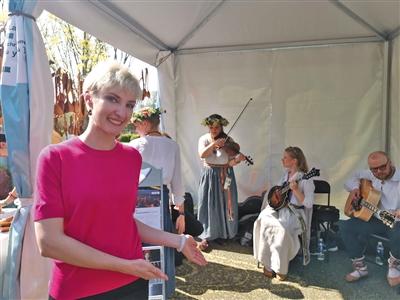 点击进入下一页