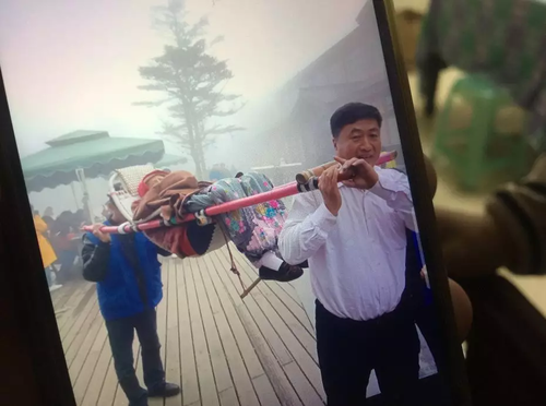 点击进入下一页