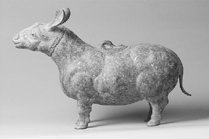 青铜牺尊  齐文化博物馆藏     青铜牺尊  齐文化博物馆藏