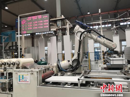 图为浙江企业?！≌澎匣?摄