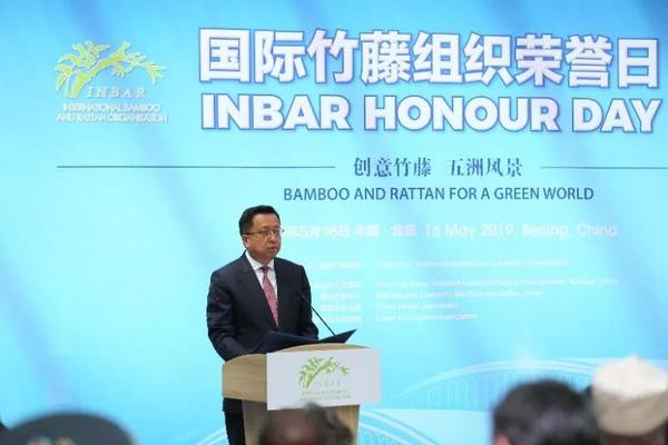 中国四川省眉山市市委书记慕新海 中国四川省眉山市市委书记慕新海