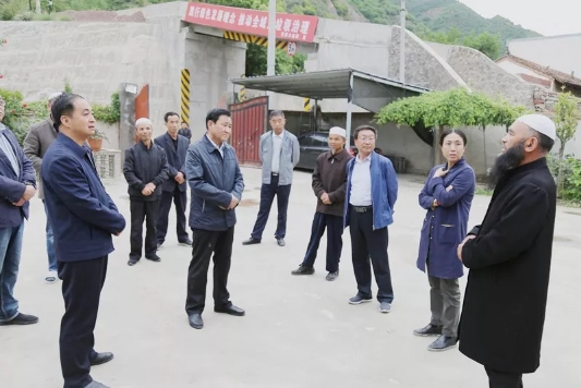 陇南市宕昌县政协走访慰问民族宗教界人士