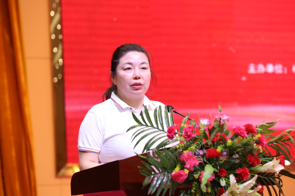 青爱工程办公室主任、北京青爱教育基金会理事长张银俊讲话