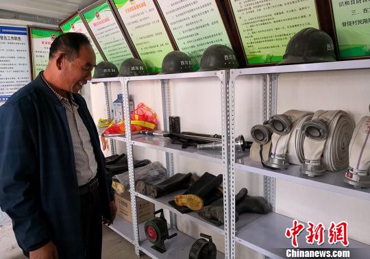 图为村里建设的“微型消防站”。　刘玉桃 摄