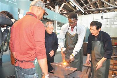 点击进入下一页