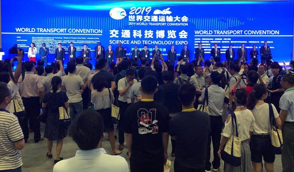 图为：交通科技博览会现场。