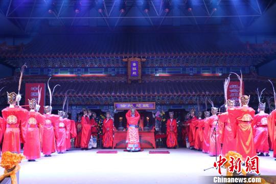 山东曲阜举行纪念工圣鲁班诞辰2526周年活动