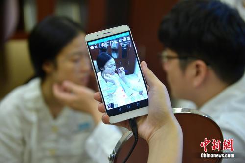 点击进入下一页