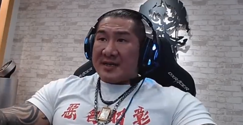 大陆搏击冠军约战台湾网红:3分钟内没倒算你赢