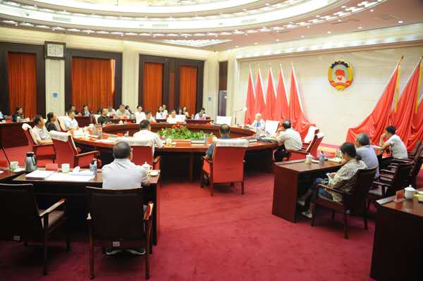 内蒙古自治区政协机关举办党的革命传统教育报告会 内蒙古自治区政协机关举办党的革命传统教育报告会