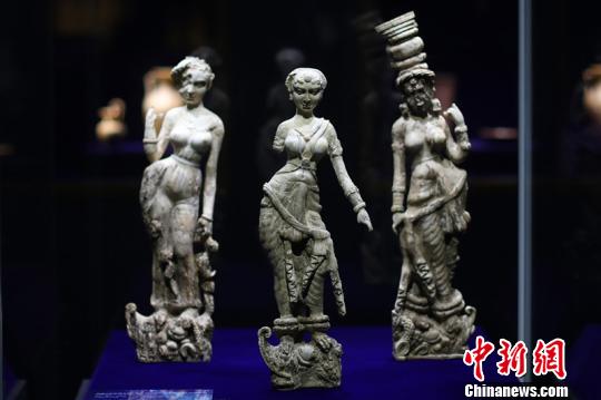 “金色阿富汗——古代文明的十字路口”展在南京博物院特展馆开幕?！°蟛?摄