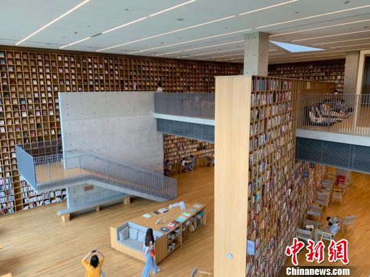 晓书馆?！≌疟?摄